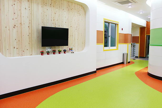 Wee센터 로비 사진